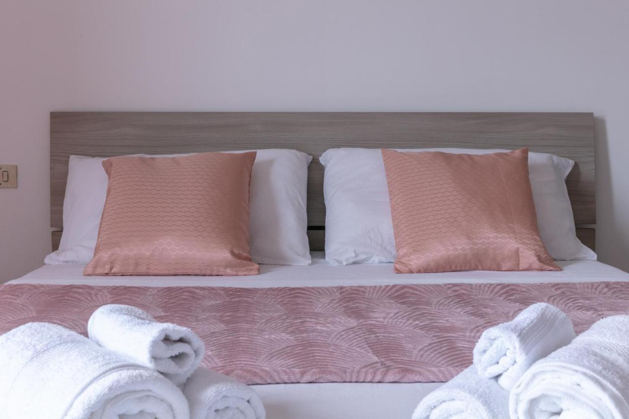Dehomes - Luxury Grand Suite Milano Exteriör bild